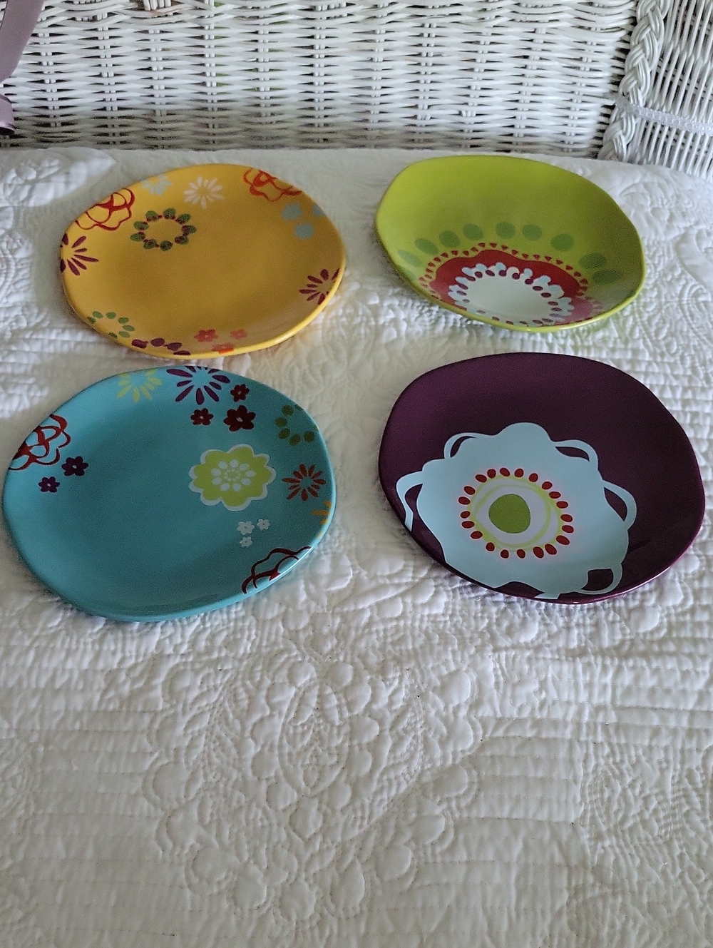 tag salad/dessert plates